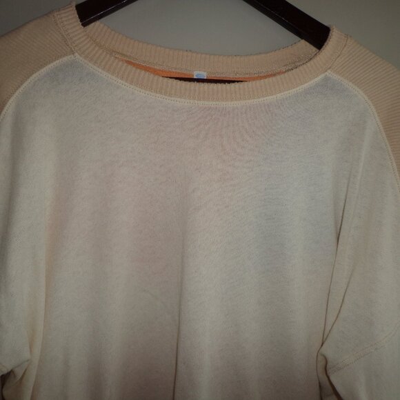 NWOT fp movement Boxy Cropped Top XS Raglan Long Sleeves Geo Design Natural Mult - Picture 4 of 13